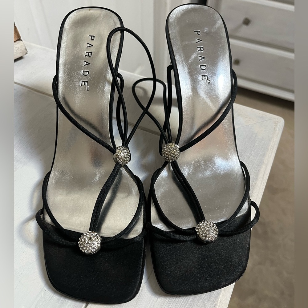 Black evening elastic strap shoes with diamond stones